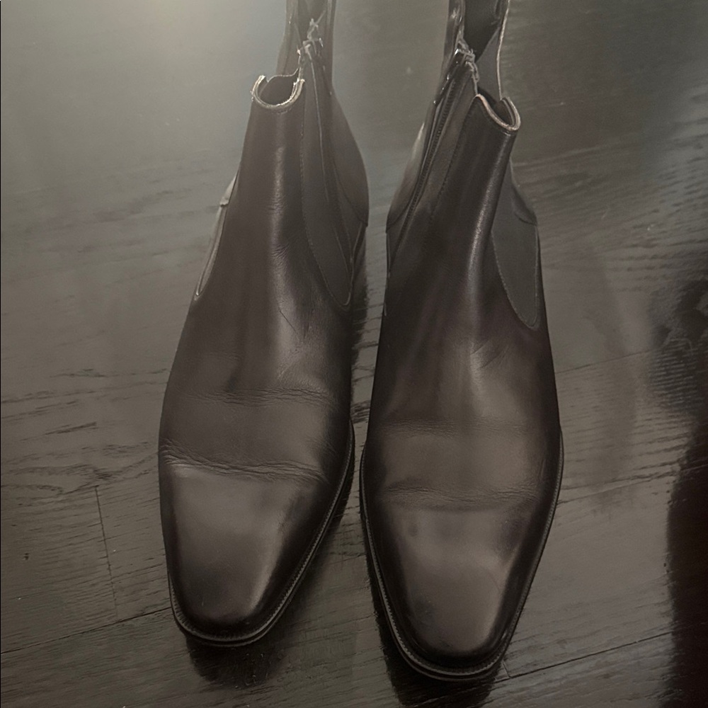 Mezlan Black Leather Ankle Boots